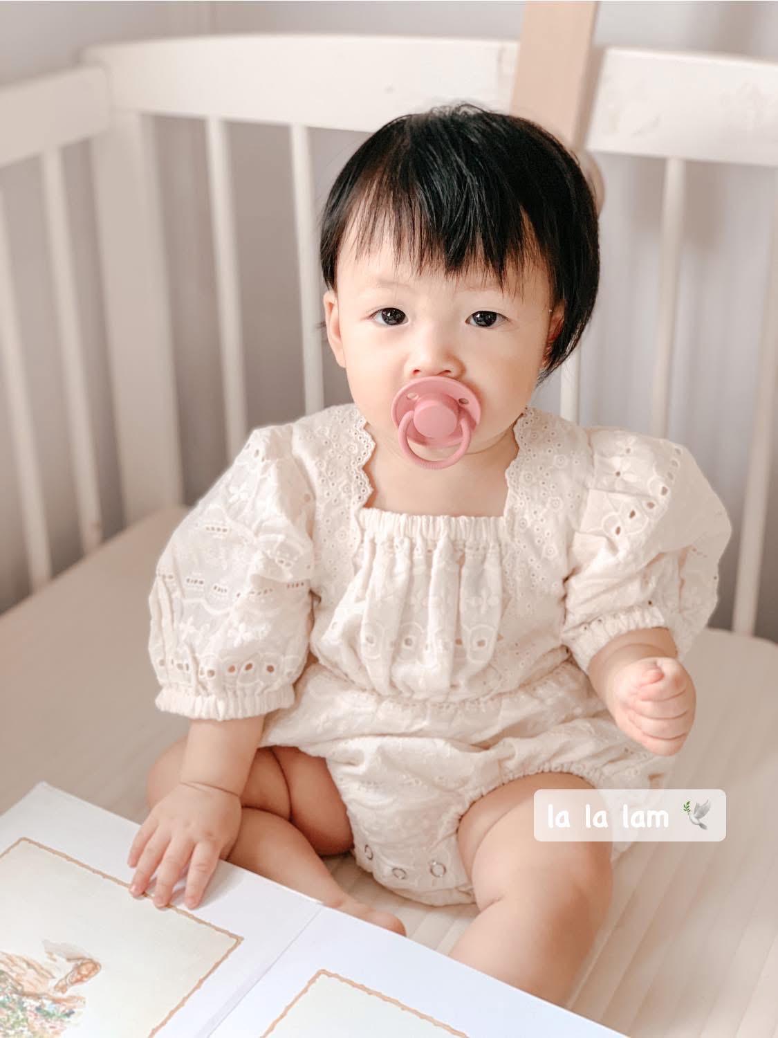 Handmade Eyelet Lace Baby Romper Set with Bonnet: Vintage Style Cotton Outfit