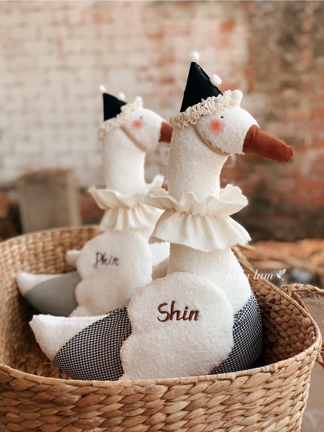 Personalized Plush Goose Doll: Embroidered Name, Vintage Nursery Decor