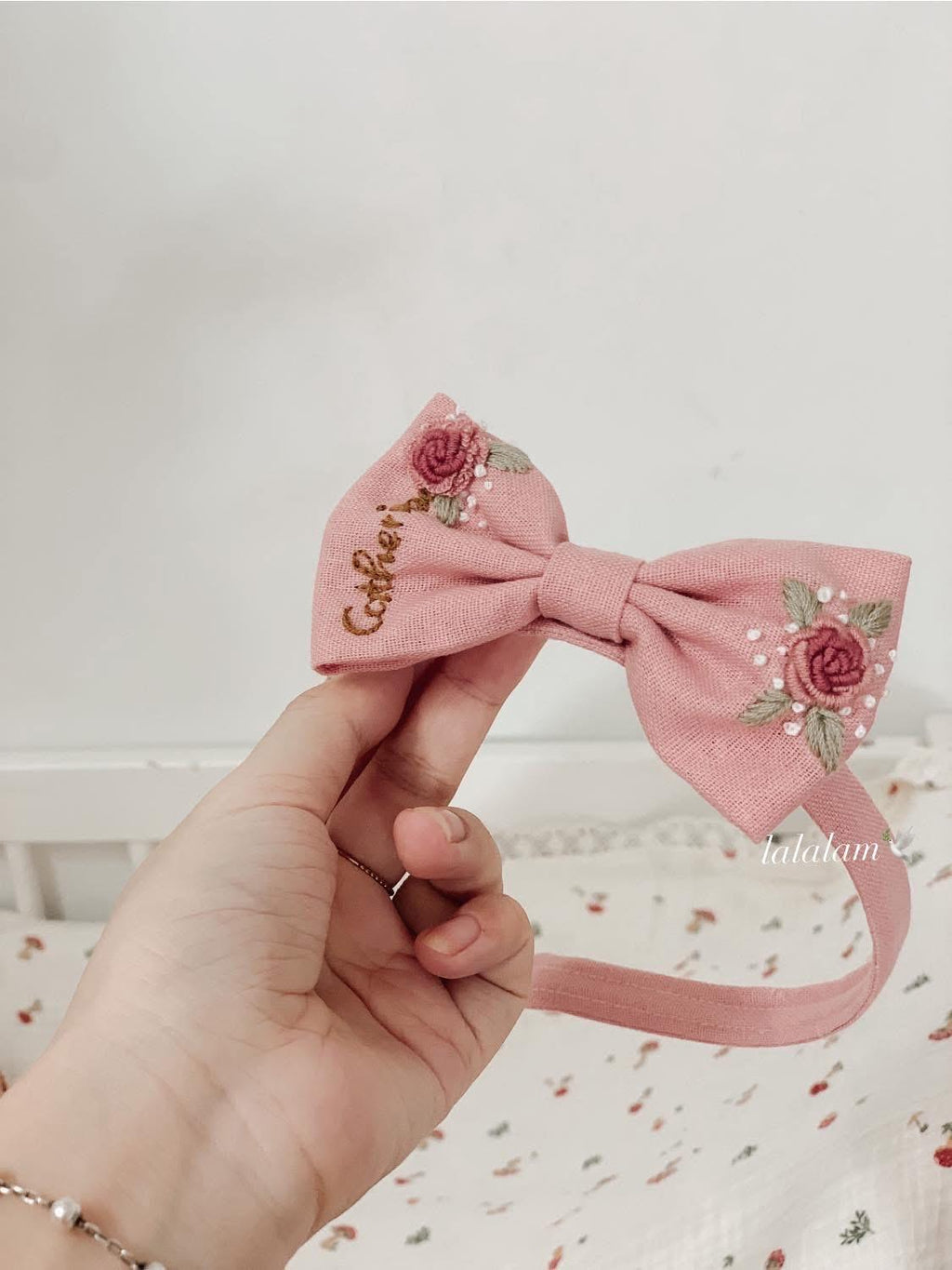 Personalized Baby Girl Linen Headband: Hand Embroidered Floral Name Bow